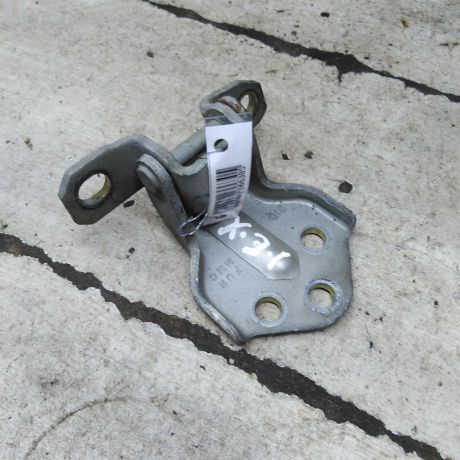 petlia-dveri-peredniaia-pravaia-verxniaia-hyundai-elantra-iii-art-109512-big-0