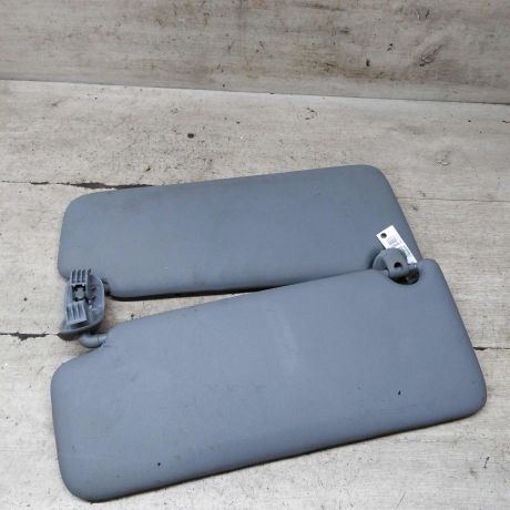 kozyrek-solncezashhitnyi-renault-symbol-i-art-109536-big-2