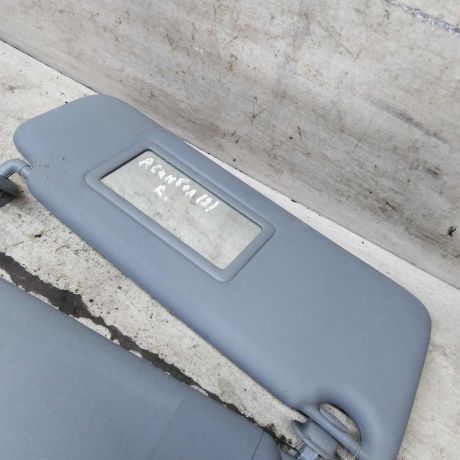 kozyrek-solncezashhitnyi-renault-symbol-i-art-109536-big-3