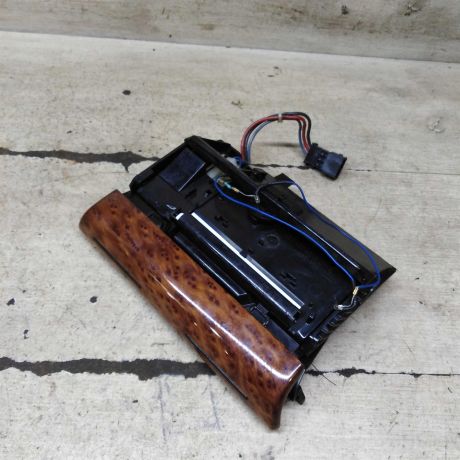 pepelnica-audi-a6-c5-art-109727-big-3