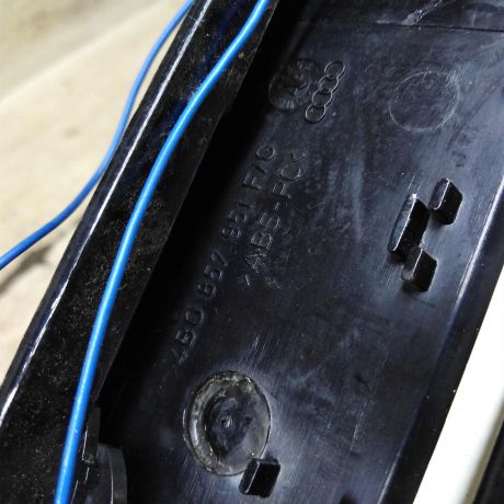 pepelnica-audi-a6-c5-art-109727-big-2