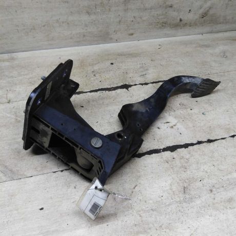 pedal-scepleniia-chevrolet-lacetti-art-109804-big-1