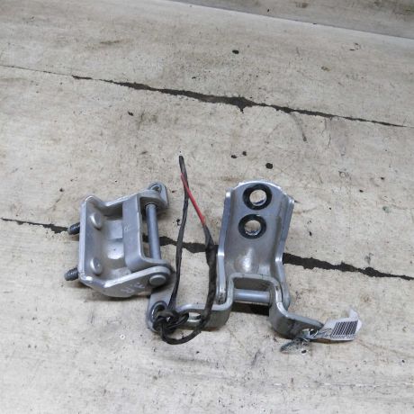 petlia-dveri-zadniaia-pravaia-nissan-tiida-i-art-110065-big-1