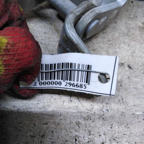 petlia-dveri-peredniaia-levaia-nissan-tiida-i-art-110110-big-1