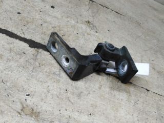 petlia-dveri-peredniaia-pravaia-verxniaia-audi-a6-c5-art-110166