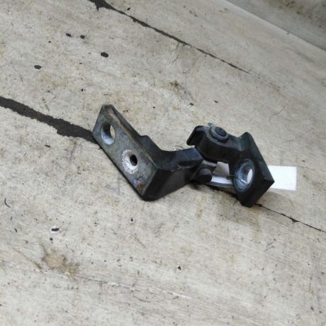 petlia-dveri-peredniaia-pravaia-verxniaia-audi-a6-c5-art-110166-big-2