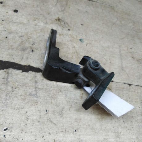 petlia-dveri-peredniaia-pravaia-verxniaia-audi-a6-c5-art-110166-big-3