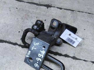 petlia-dveri-zadniaia-levaia-nizniaia-volkswagen-passat-b6-art-110490