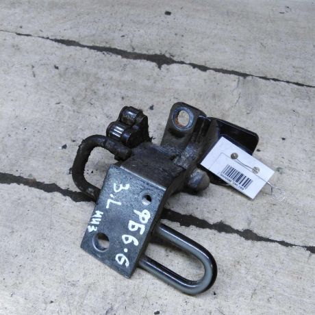 petlia-dveri-zadniaia-levaia-nizniaia-volkswagen-passat-b6-art-110490-big-0