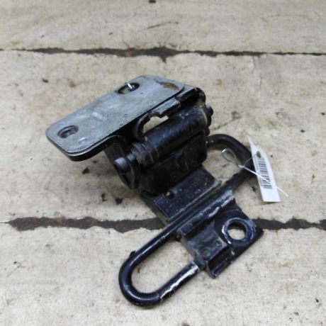 petlia-dveri-peredniaia-levaia-nizniaia-volkswagen-passat-b6-art-110514-big-3