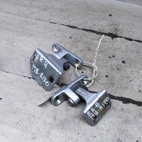 petlia-dveri-zadniaia-pravaia-mercedes-a-klass-i-w168-restailing-art-110581-big-0