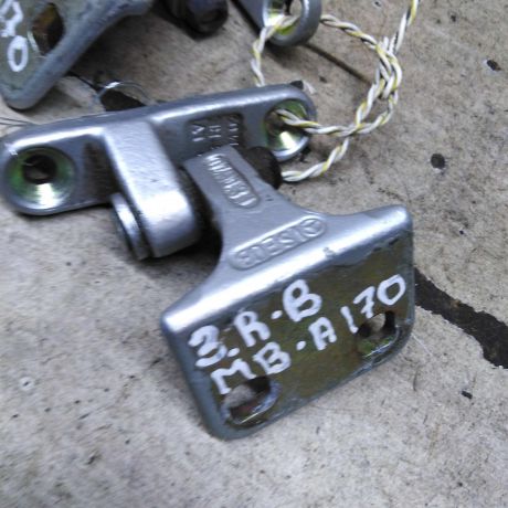 petlia-dveri-zadniaia-pravaia-mercedes-a-klass-i-w168-restailing-art-110581-big-4