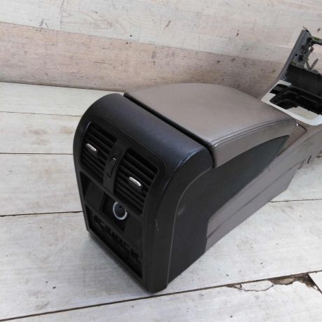 podlokotnik-centralnaia-konsol-volkswagen-passat-b6-art-110584-big-6