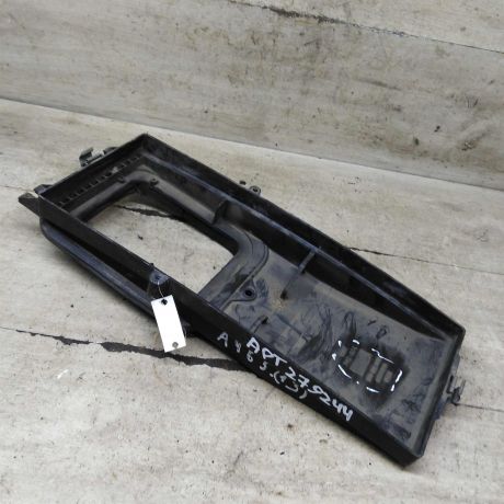korpus-salonnogo-filtra-audi-a4-b5-art-110811-big-3