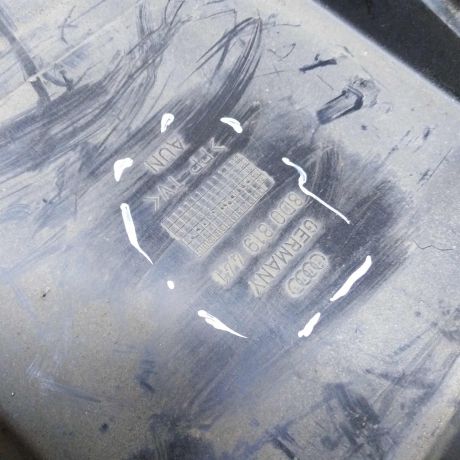 korpus-salonnogo-filtra-audi-a4-b5-art-110811-big-5