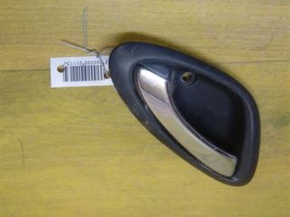 rucka-vnutrenniaia-otkryvaniia-dveri-honda-jazz-art-10734