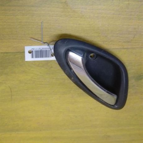 rucka-vnutrenniaia-otkryvaniia-dveri-honda-jazz-art-10734-big-0