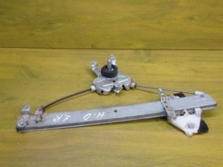 steklopodieemnik-mexaniceskii-zadnii-pravyi-honda-jazz-art-10770