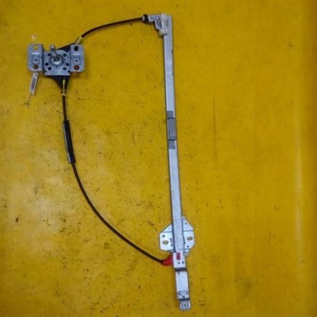 steklopodieemnik-mexaniceskii-perednii-pravyi-volkswagen-transporter-t4-art-10973-big-0