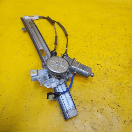 steklopodieemnik-elektriceskii-perednii-pravyi-kia-spectra-art-11689-big-1