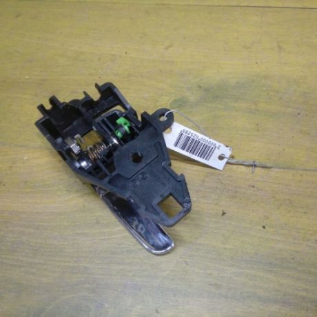 rucka-vnutrenniaia-otkryvaniia-dveri-mitsubishi-lancer-10-art-12172-big-0