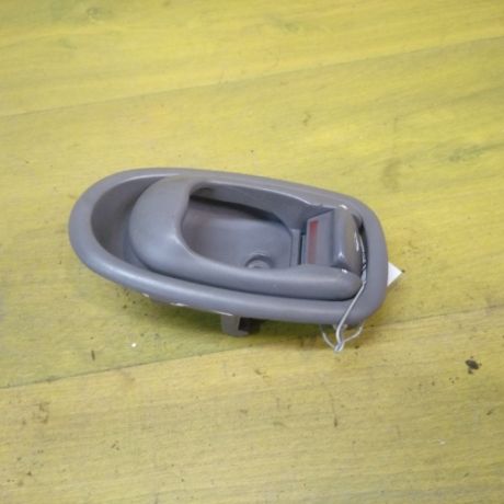 rucka-vnutrenniaia-otkryvaniia-dveri-hyunday-elantra-2-art-12426-big-0