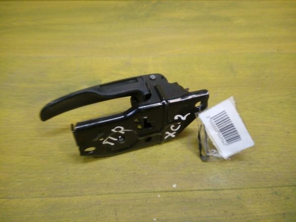 rucka-vnutrenniaia-otkryvaniia-dveri-hyunday-sonata-4-art-12562-big-1