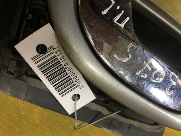 rucka-vnutrenniaia-otkryvaniia-dveri-peugeot-307-art-12638-big-2