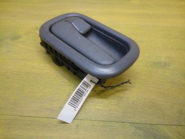 rucka-vnutrenniaia-otkryvaniia-dveri-nissan-almera-classic-art-12652-big-0