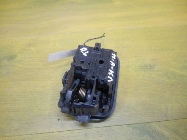 rucka-vnutrenniaia-otkryvaniia-dveri-nissan-almera-classic-art-12652-big-2