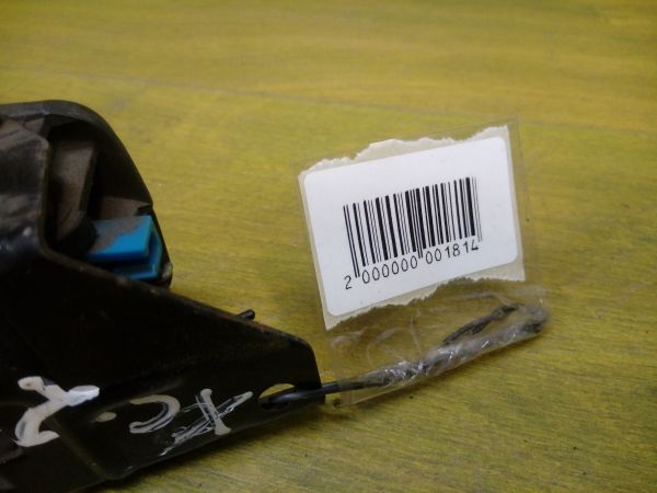 rucka-vnutrenniaia-otkryvaniia-dveri-hyunday-sonata-4-art-12719-big-2