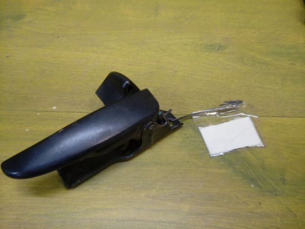 rucka-vnutrenniaia-otkryvaniia-dveri-hyunday-sonata-4-art-12720-big-0