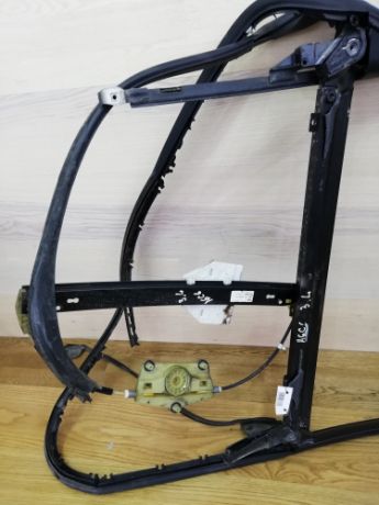 steklopodieemnik-elektriceskii-audi-a6-c6-art-12798-big-1