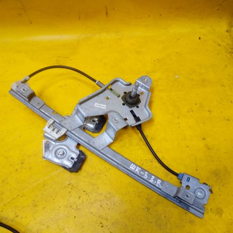 steklopodieemnik-mexaniceskii-zadnii-pravyi-skoda-octavia-tour-art-13312-big-0