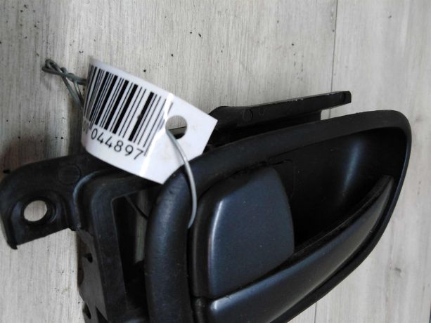 rucka-vnutrenniaia-otkryvaniia-dveri-hyundai-elantra-hd-art-13845-big-2