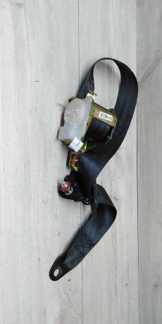 remen-bezopasnosti-zadnii-pravyi-hyundai-getz-art-13871-big-0