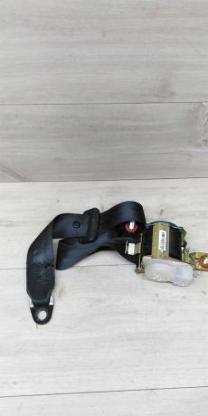 remen-bezopasnosti-zadnii-hyundai-getz-art-13879-big-3