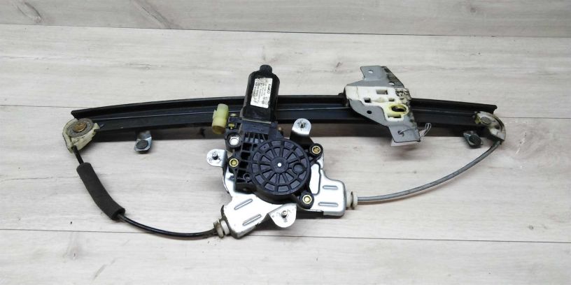 steklopodieemnik-perednii-levyi-hyundai-getz-art-13885-big-1