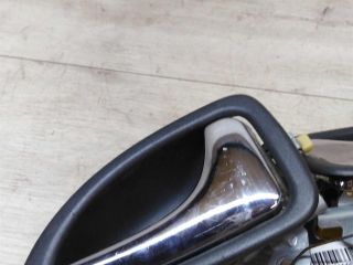 rucka-vnutrenniaia-otkryvaniia-dveri-volvo-s40-art-14325