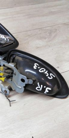 rucka-vnutrenniaia-otkryvaniia-dveri-volvo-s40-art-14325-big-1