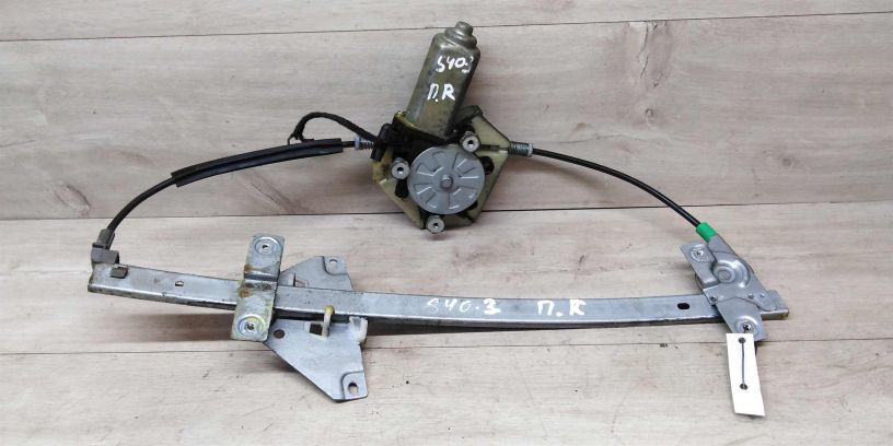 steklopodieemnik-elektriceskii-perednii-pravyi-volvo-s40-art-14326-big-3