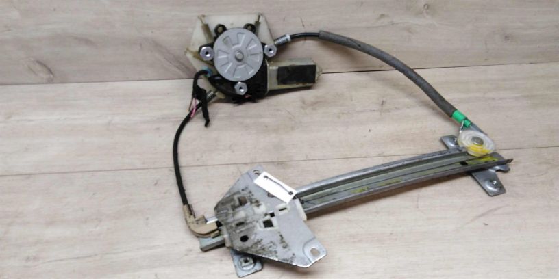 steklopodieemnik-elektriceskii-zadnii-levyi-volvo-s40-art-14327-big-2