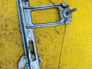 steklopodieemnik-zadnii-ford-focus-1-art-14590