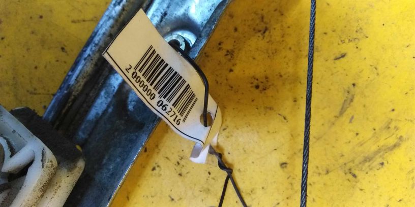 steklopodieemnik-zadnii-ford-focus-1-art-14590-big-2