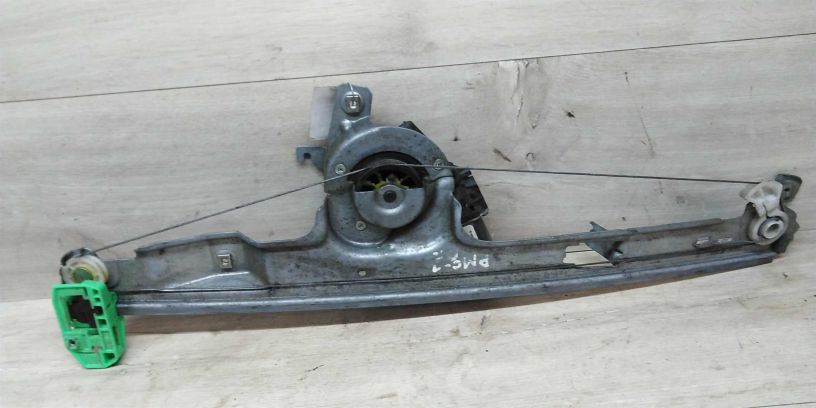 steklopodieemnik-renault-scenic-2-art-14595-big-1