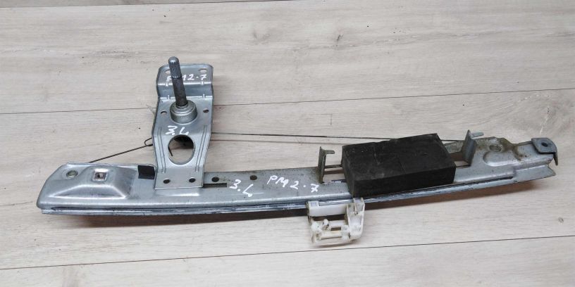 steklopodieemnik-zadnii-levyi-renault-megane-2-art-14794-big-0