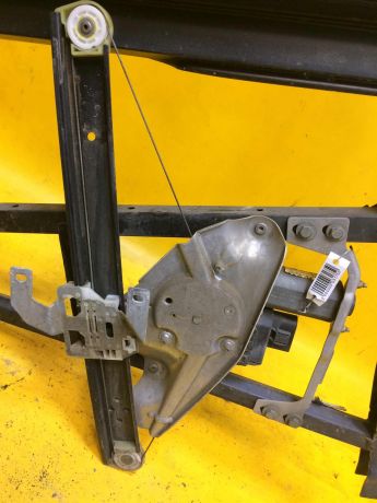 steklopodieemnik-elektriceskii-zadnii-pravyi-audi-a6-c5-allroad-art-14953-big-1