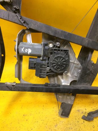 steklopodieemnik-elektriceskii-zadnii-pravyi-audi-a6-c5-allroad-art-14953-big-3