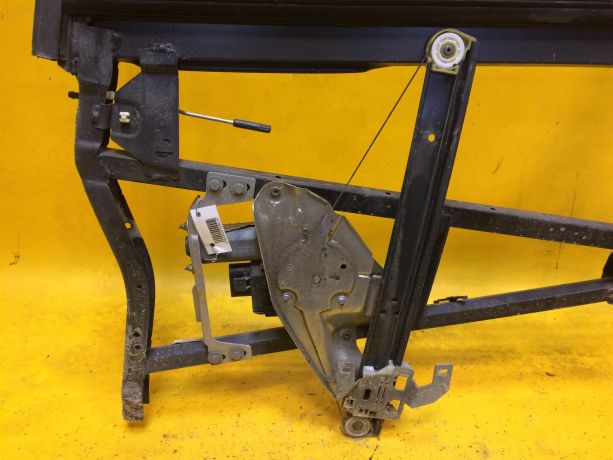 steklopodieemnik-elektriceskii-zadnii-levyi-audi-a6-c5-allroad-art-14954-big-1