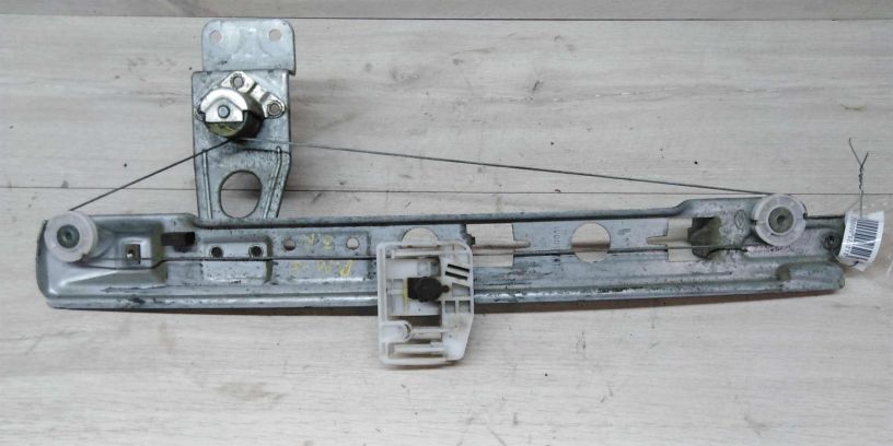 steklopodieemnik-mexaniceskii-zadnii-pravyi-renault-megan-ii-bu-art-15105-big-1